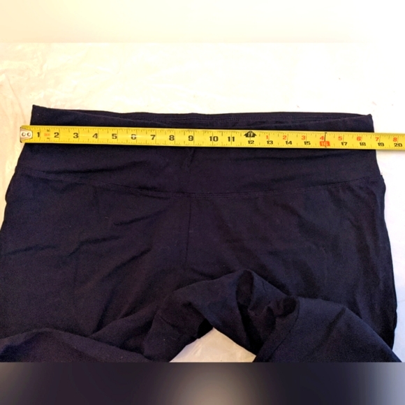 Capris w Criss-Cross Detail on Legs, Black, Women 1X by ACX Active - Picture 9 of 9